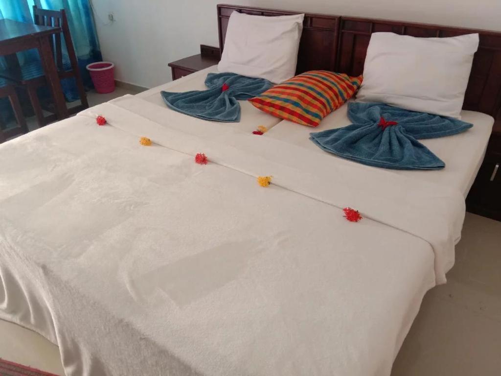 Serenity Lake Resort Yala Tissamaharama Ngoại thất bức ảnh