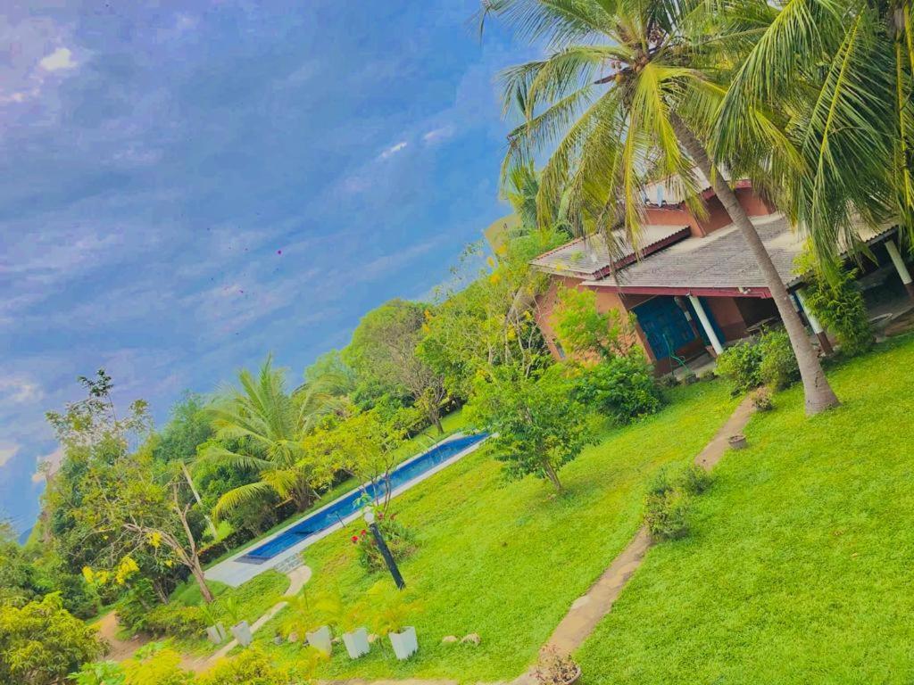 Serenity Lake Resort Yala Tissamaharama Ngoại thất bức ảnh