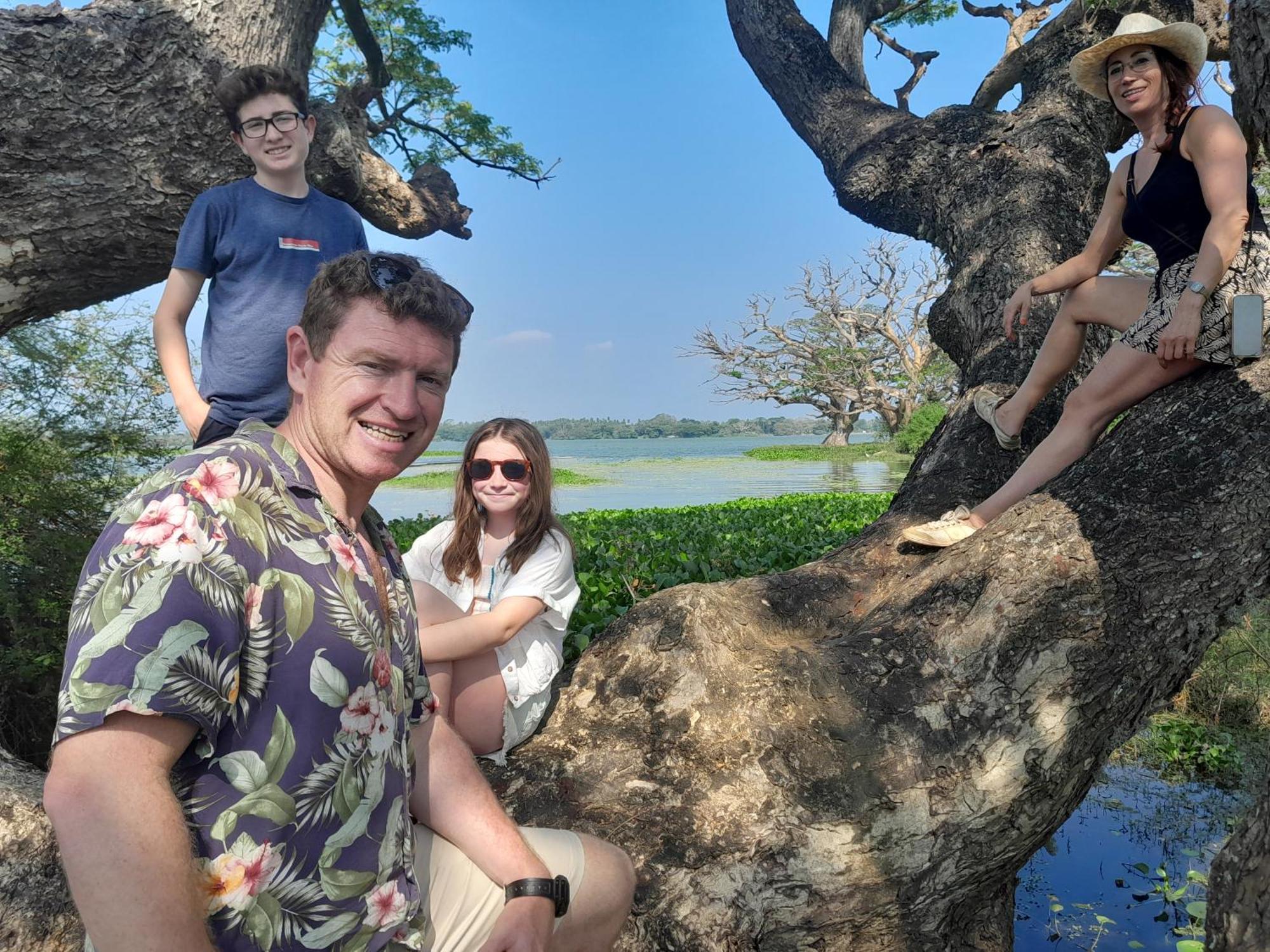 Serenity Lake Resort Yala Tissamaharama Ngoại thất bức ảnh