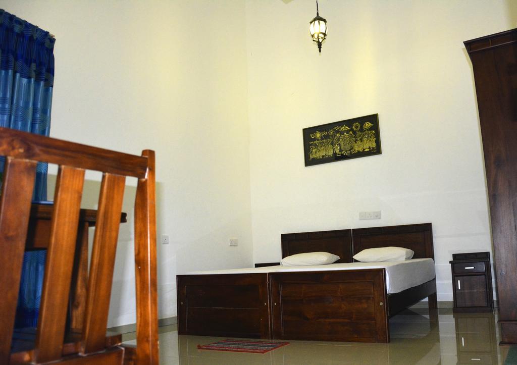 Serenity Lake Resort Yala Tissamaharama Ngoại thất bức ảnh