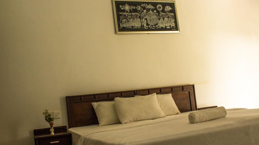 Serenity Lake Resort Yala Tissamaharama Ngoại thất bức ảnh